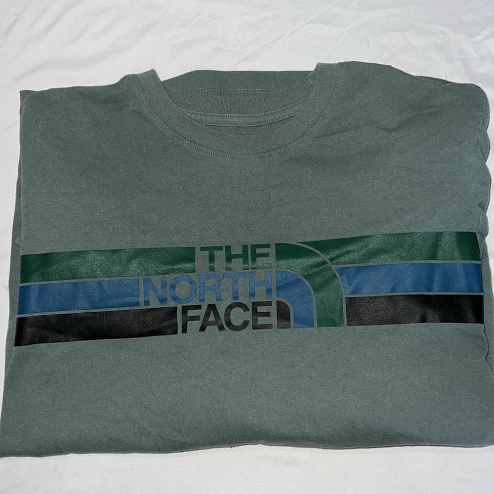 Small men’s long sleeve shirt
